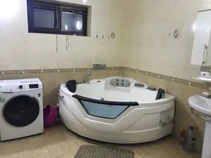 Ijaraga 4 xonali kvartira − 160 m²