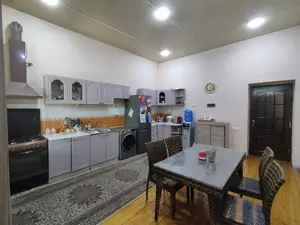 2 qavatli uy sotiladi − 3.7 m²