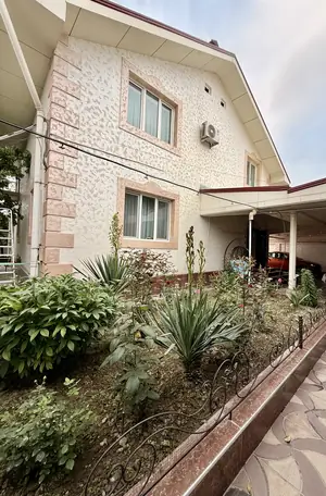 2 qavatli uy − 222 m², 5.1 sot. 