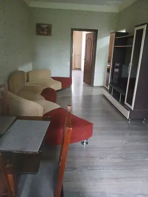 Сдается 2-комнатная квартира − 50 м²