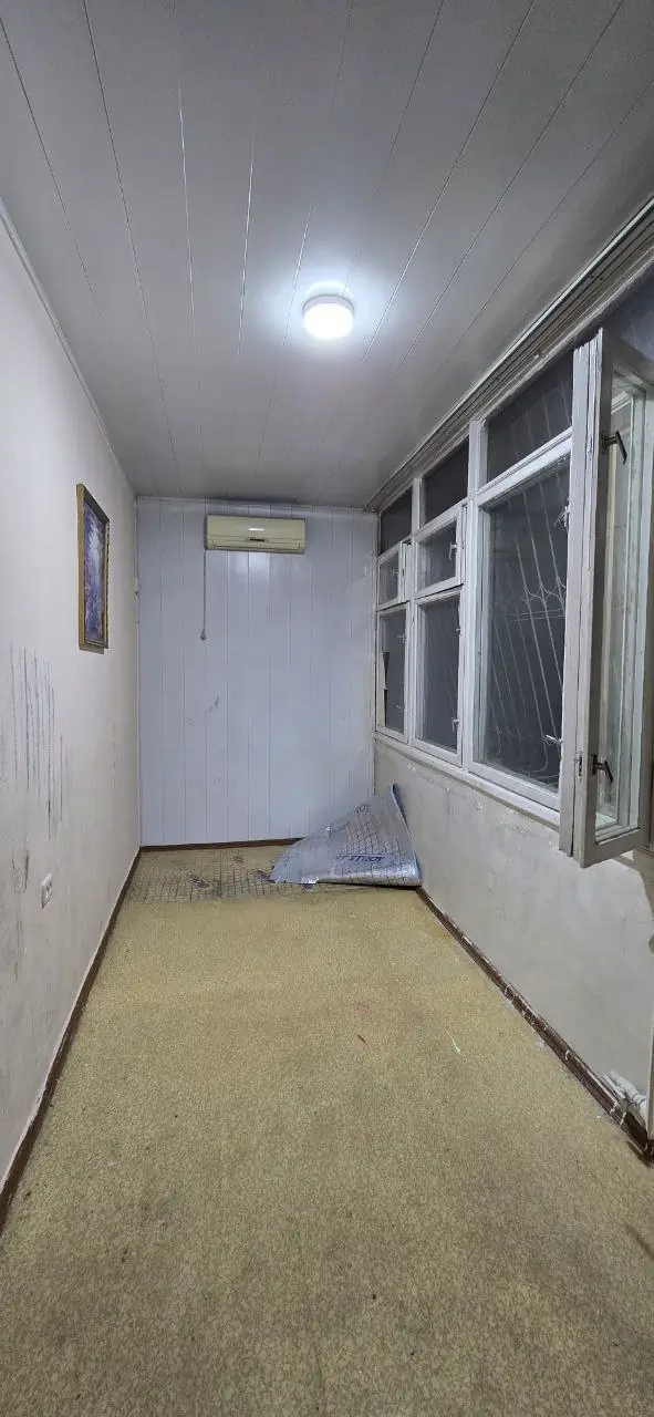 Сдается 1-комнатная квартира − 42 м²