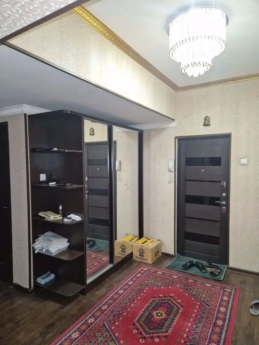 Продается 3-комнатная квартира − 86 м²