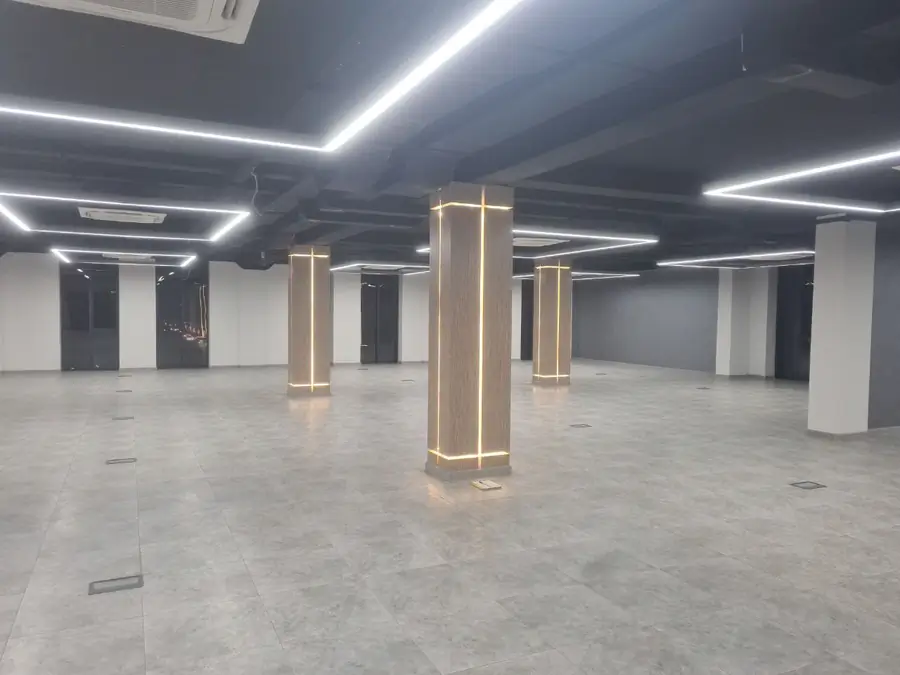 Сдается офис − 4000 м²