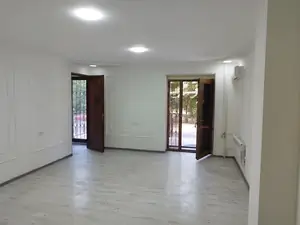 Ijaraga ofis − 90 m²