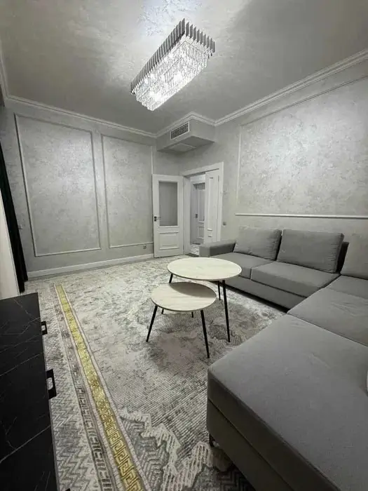 Сдается 2-комнатная квартира − 48 м²