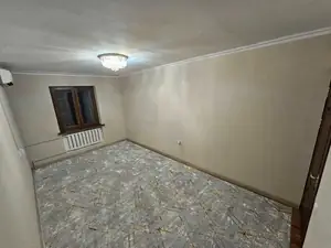 4 xonali kvartira − 120 m², 2/4 qavat