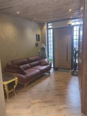 2 qavatli uy sotiladi − 100 m²