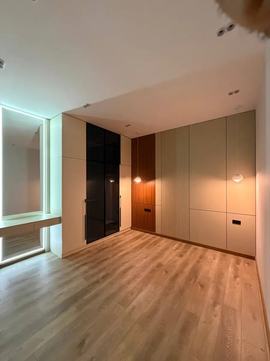 2 qavatli uy sotiladi − 380 m²
