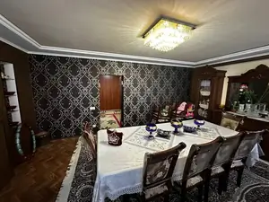 3-комнатная квартира − 100 м², 9/9 этаж