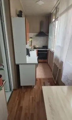 2 xonali kvartira sotiladi − 48 m²