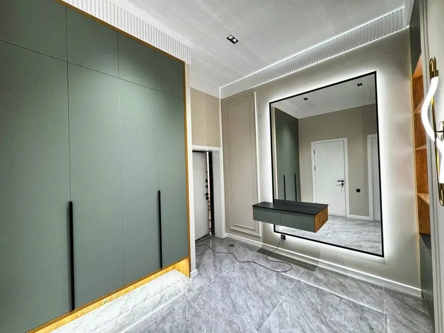 2 xonali kvartira sotiladi − 74 m²