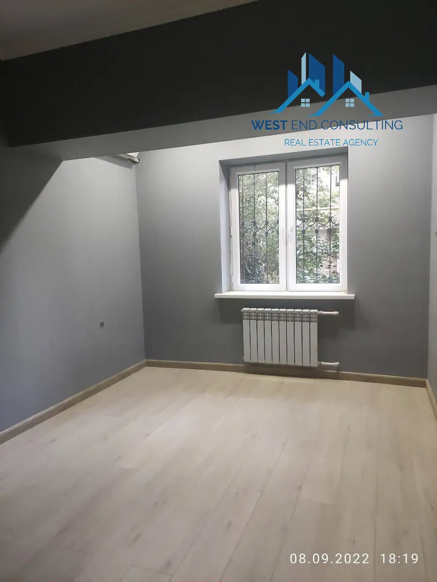 Ijaraga ofis − 59.8 m²