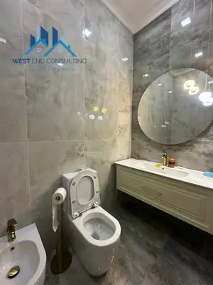 3 qavatli uy sotiladi − 400 m²