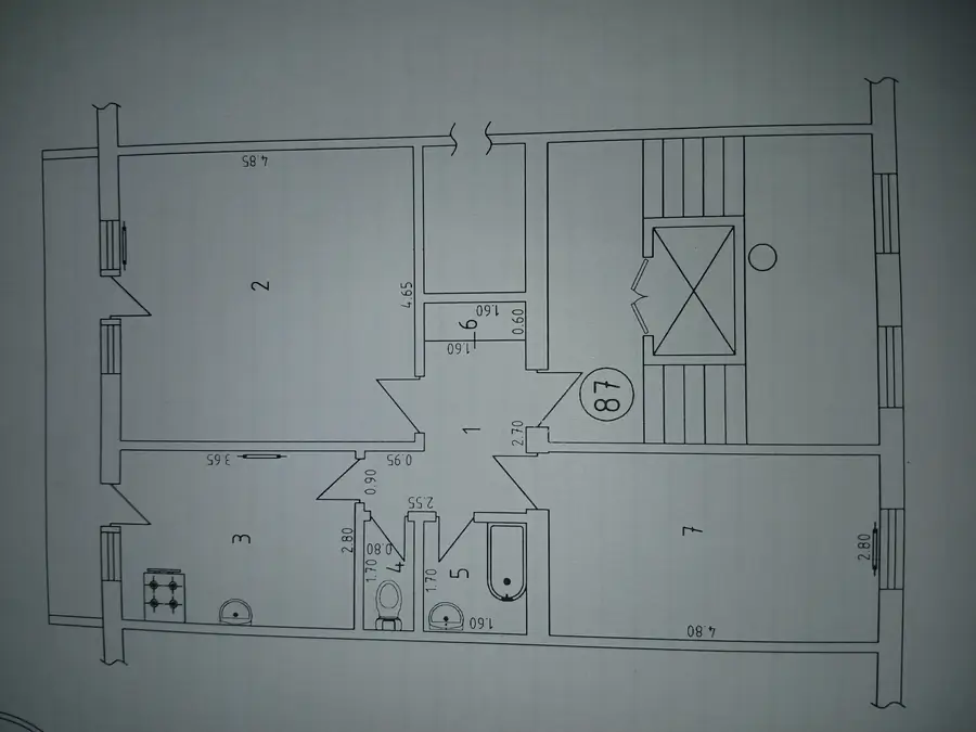 2 xonali kvartira sotiladi − 58.7 m²