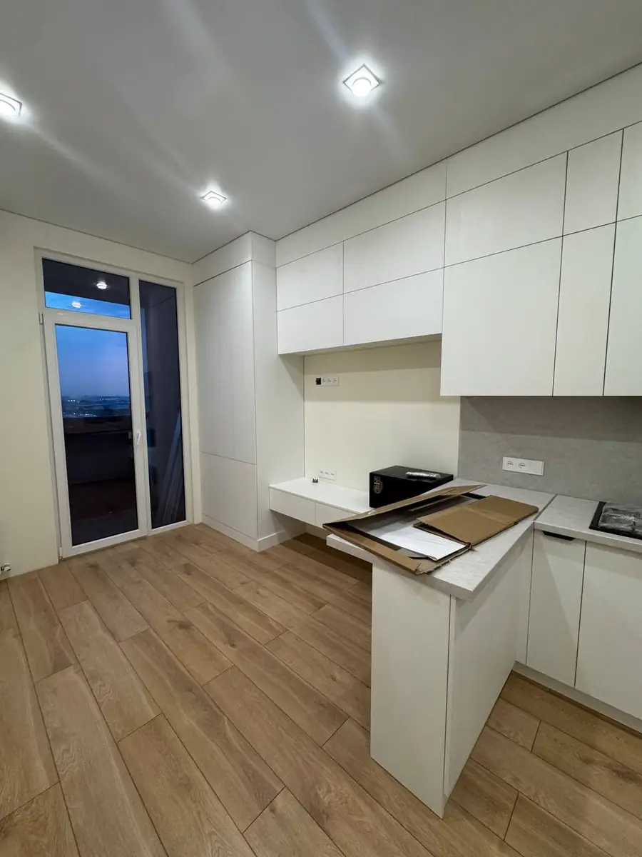 2 xonali kvartira sotiladi − 41 m²