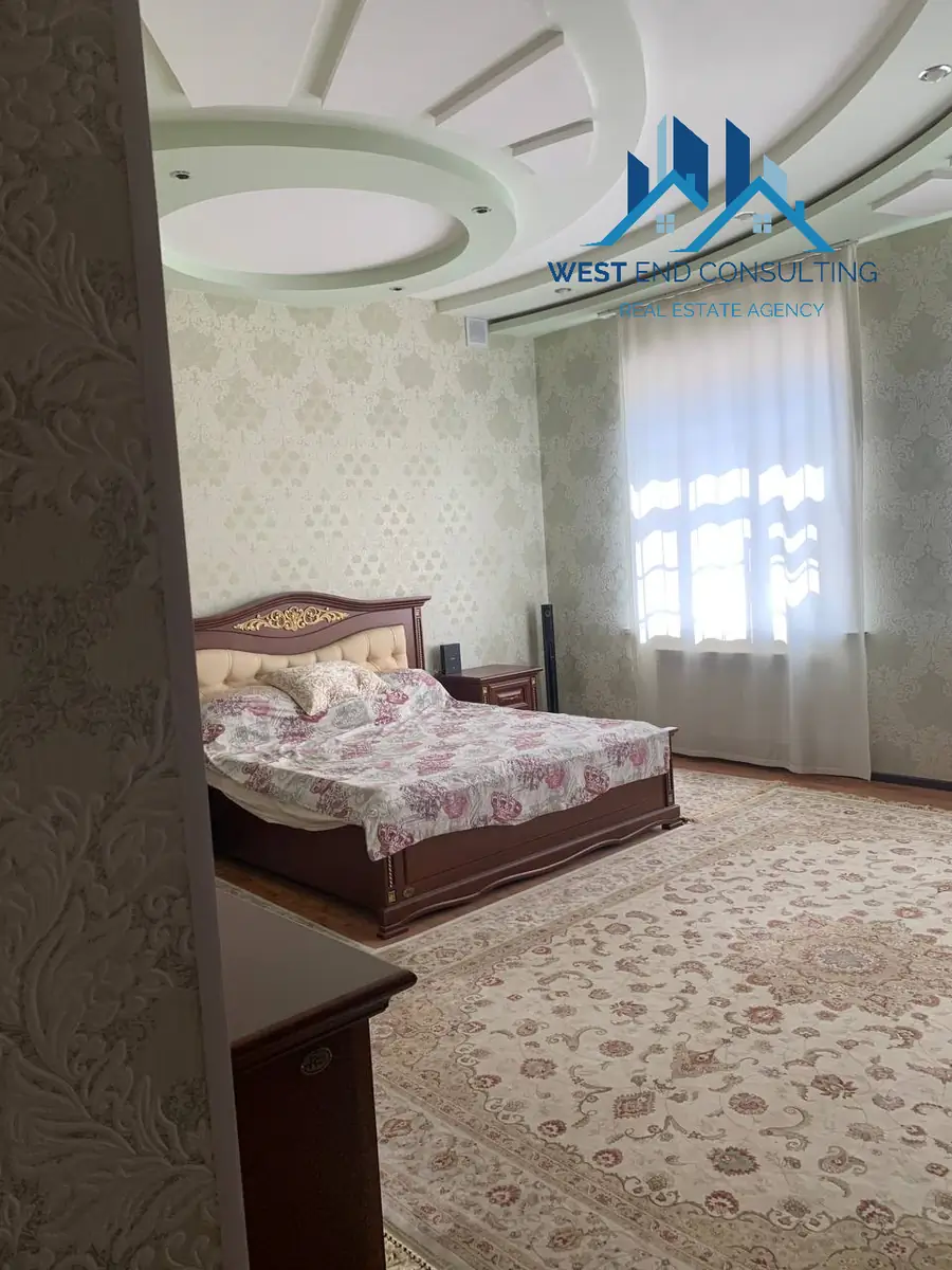 Ijaraga 3 qavatli uy − 350 m²