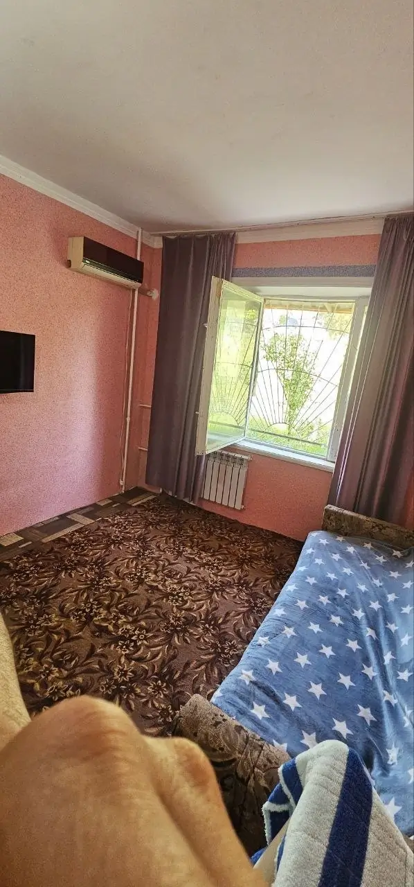 1 xonali kvartira sotiladi − 47 m²