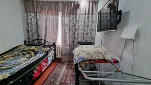 3 xonali kvartira sotiladi − 72 m²