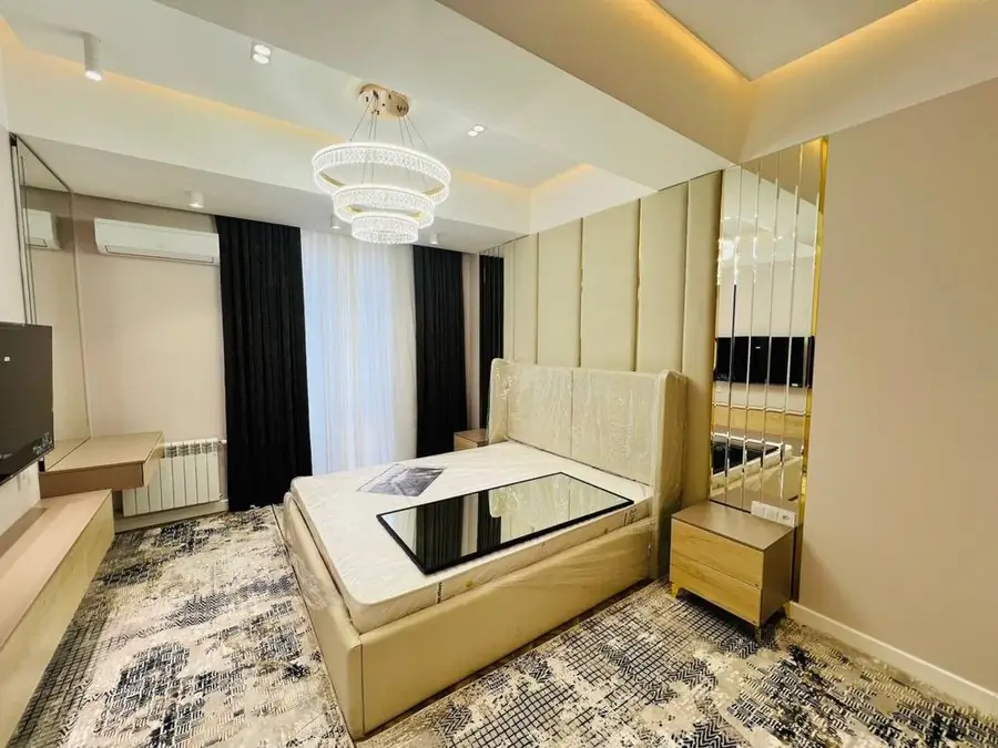 3 xonali kvartira sotiladi − 98 m²