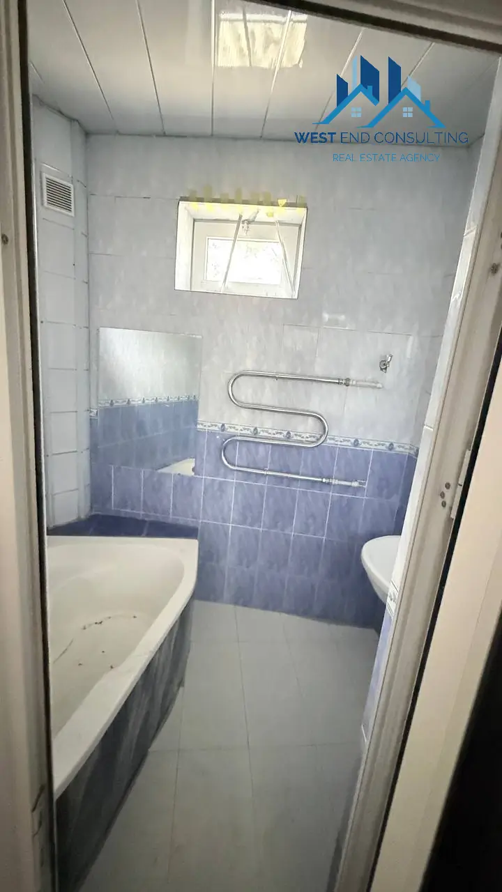Ijaraga 2 qavatli uy − 288 m²