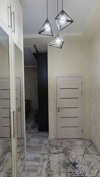Сдается 2-комнатная квартира − 65 м²