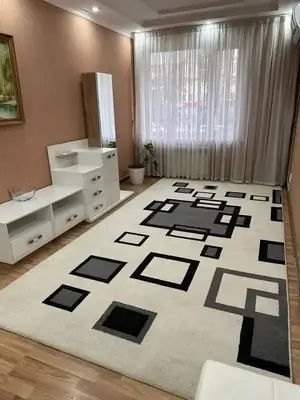Сдается 3-комнатная квартира − 85 м²