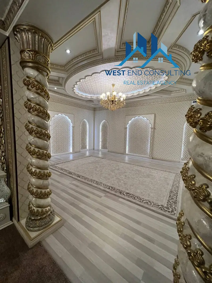 Ijaraga 3 qavatli uy − 430 m²