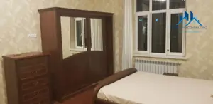 Ijaraga 3 qavatli uy − 350 m²