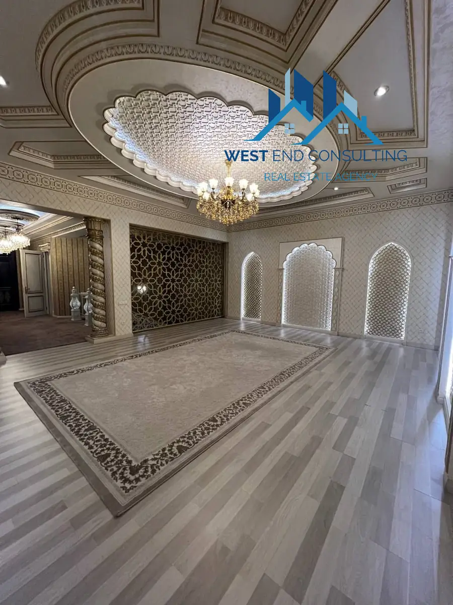 Ijaraga 3 qavatli uy − 430 m²