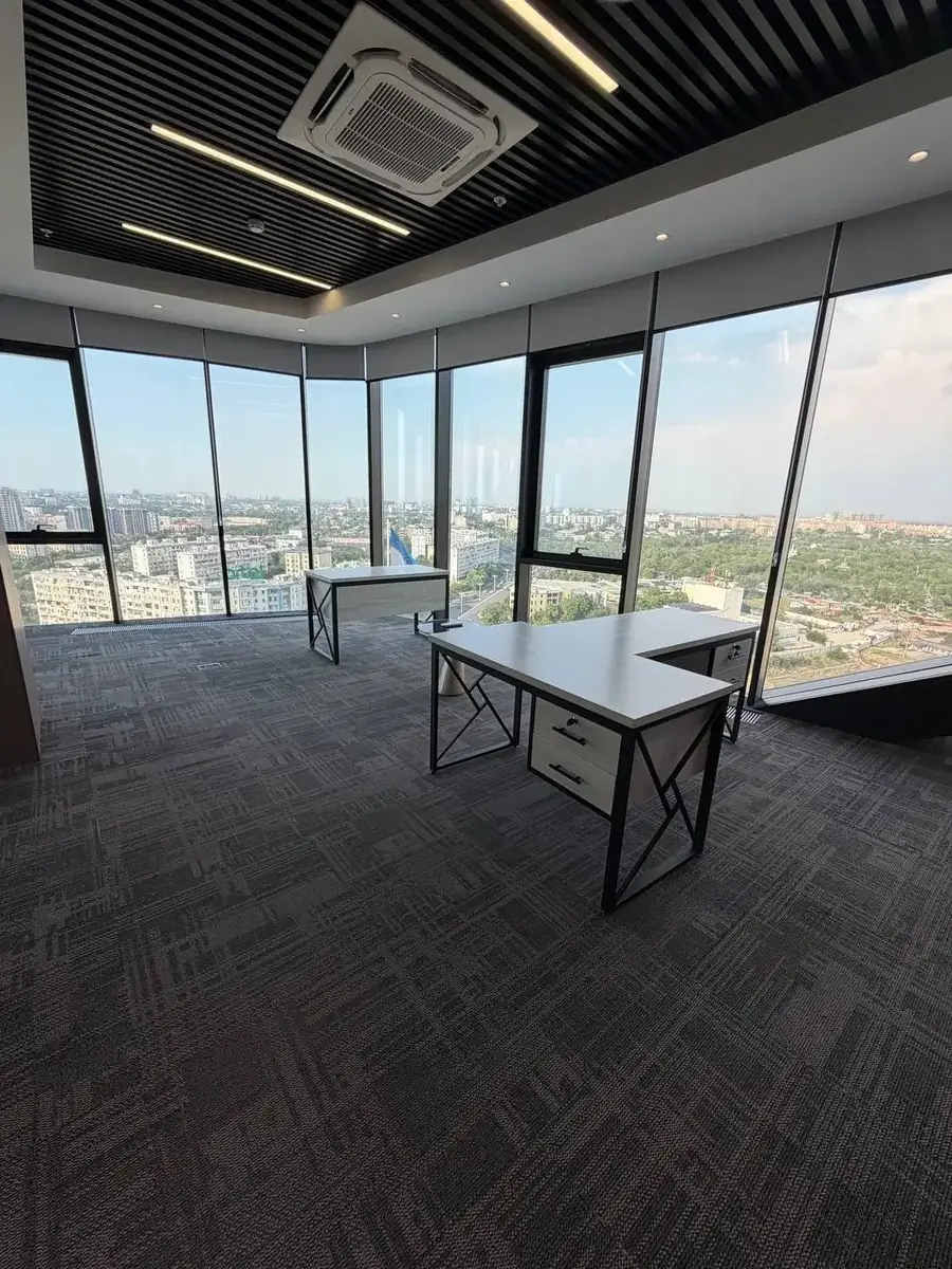 Ijaraga ofis − 290 m²