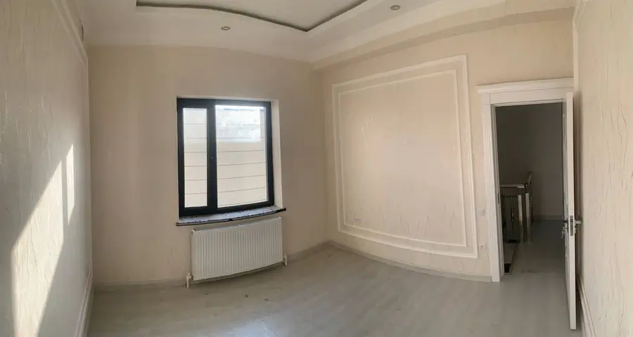 2 qavatli uy sotiladi − 240 m²