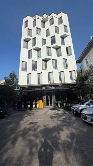 Ijaraga ofis − 400 m²
