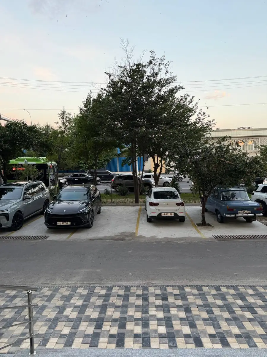Ofis sotiladi − 155 m²