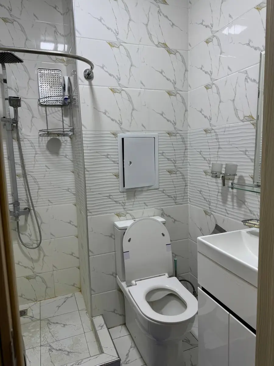 2 xonali kvartira sotiladi − 47 m²