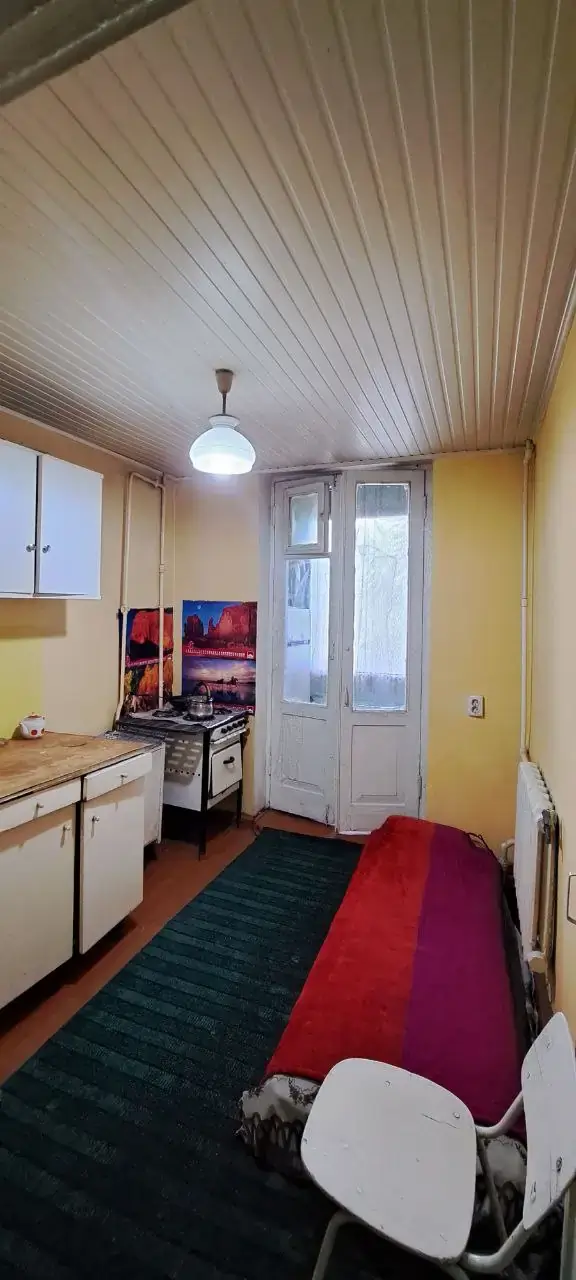 Сдается 1-комнатная квартира − 40 м²