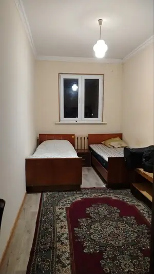 2-комнатная квартира − 42 м², 4/4 этаж