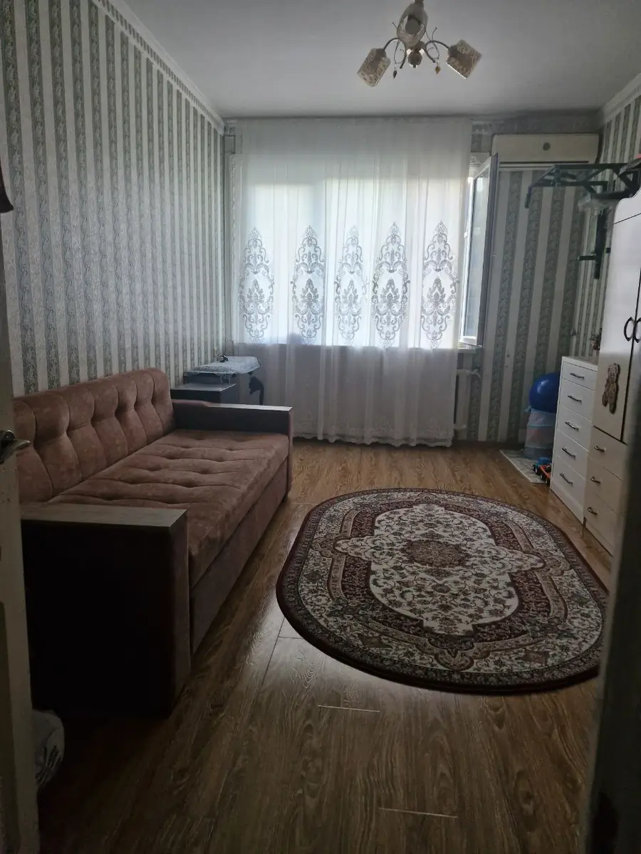 2 xonali kvartira sotiladi − 49.6 m²