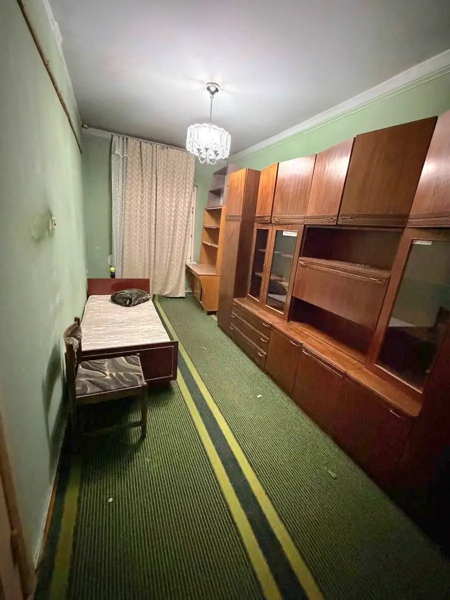 3 xonali kvartira sotiladi − 75 m²
