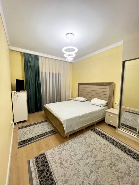 2-комнатная квартира − 70 м², 3/9 этаж