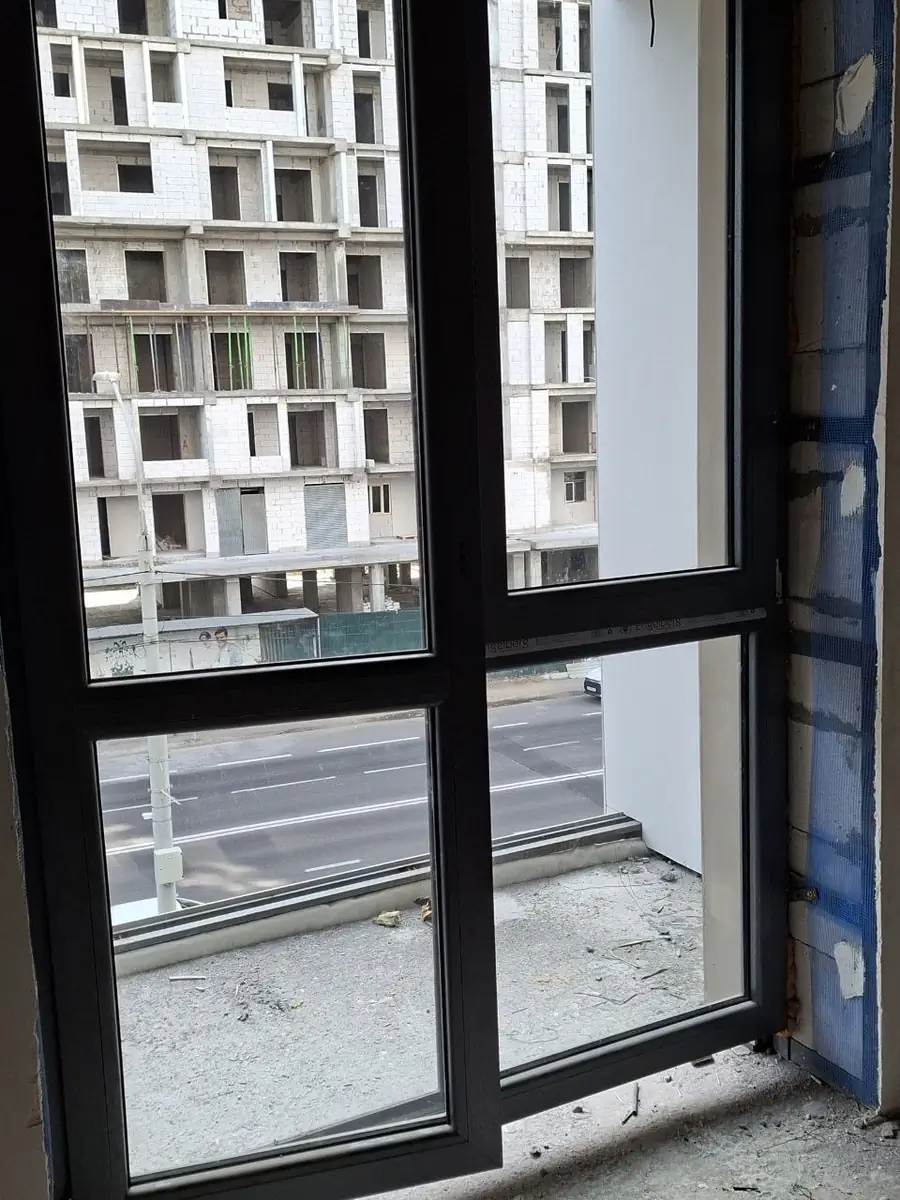 1 xonali kvartira sotiladi − 50 m²