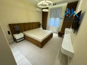 Сдается 3-комнатная квартира − 106 м²