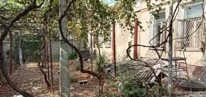1 qavatli uy − 100 m², 6 sot.