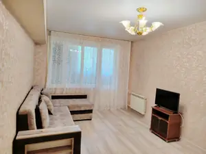 Сдается 2-комнатная квартира − 56 м²