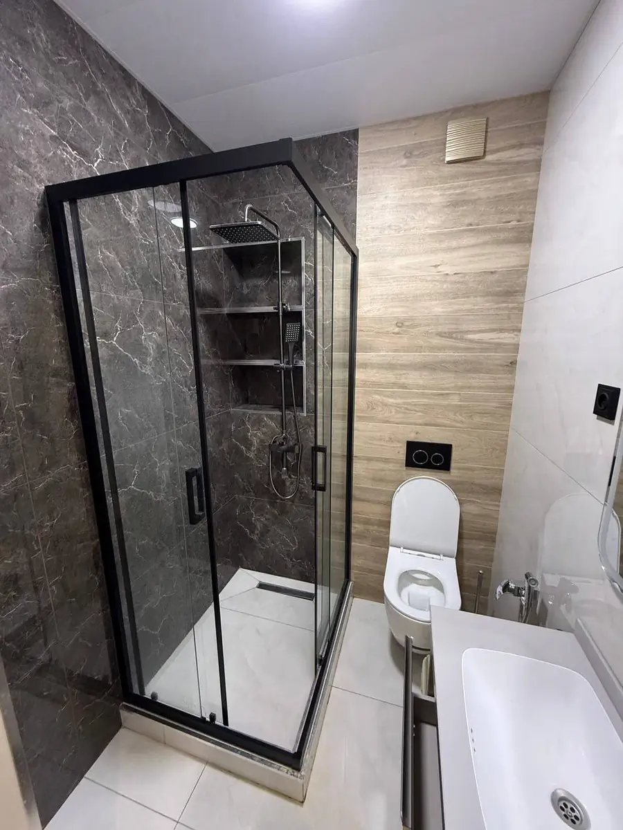 Сдается 3-комнатная квартира − 90 м²
