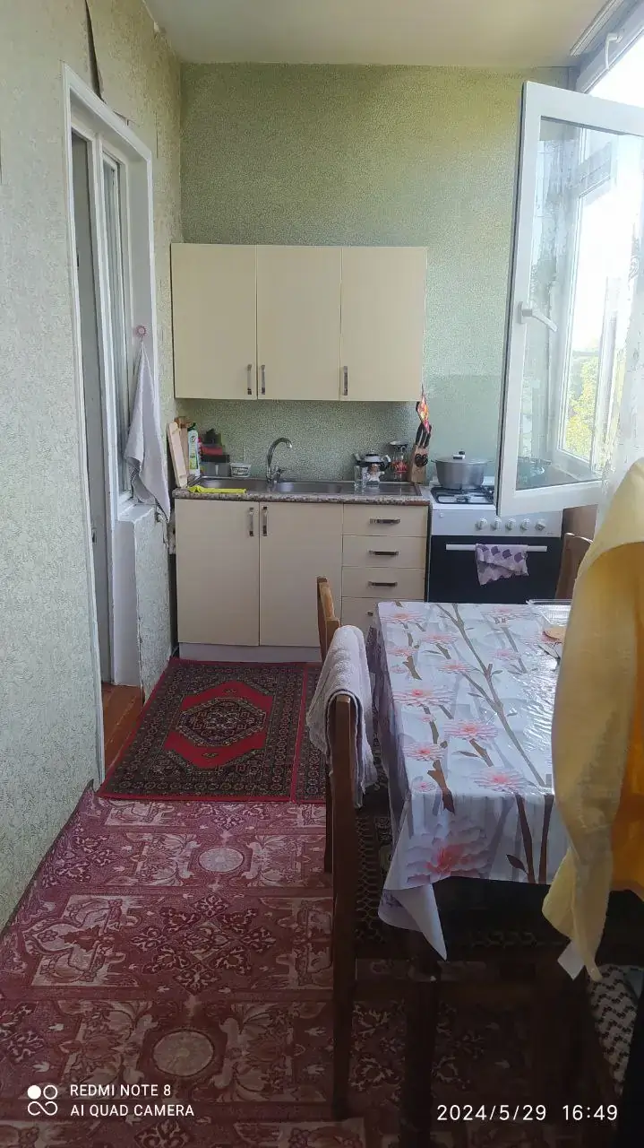 Продается 2-комнатная квартира − 57 м²