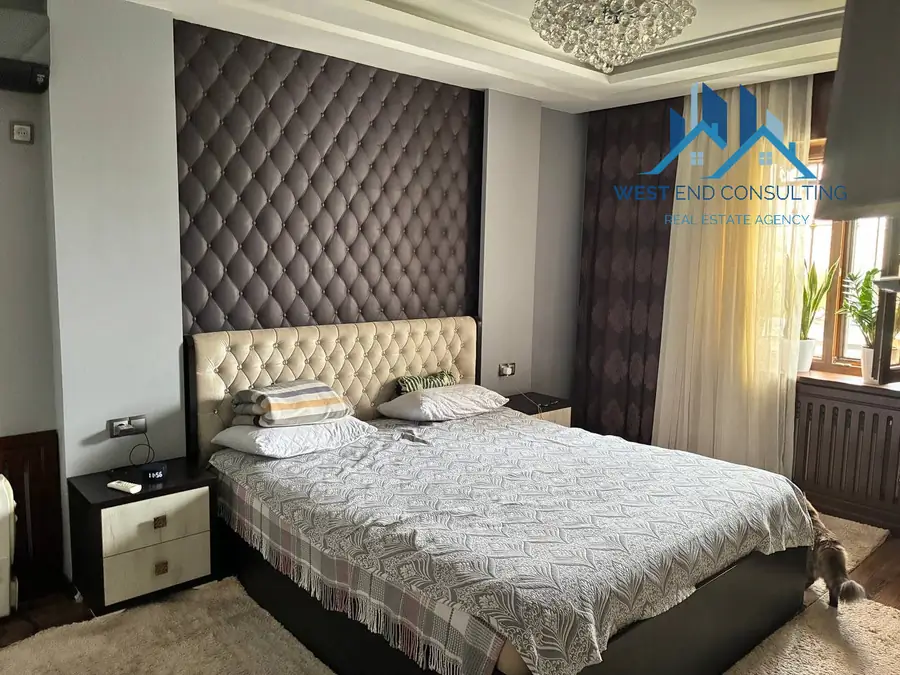 4 xonali kvartira sotiladi − 170 m²
