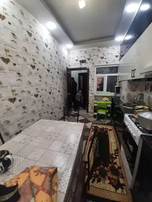 Продается 3-комнатная квартира − 60 м²