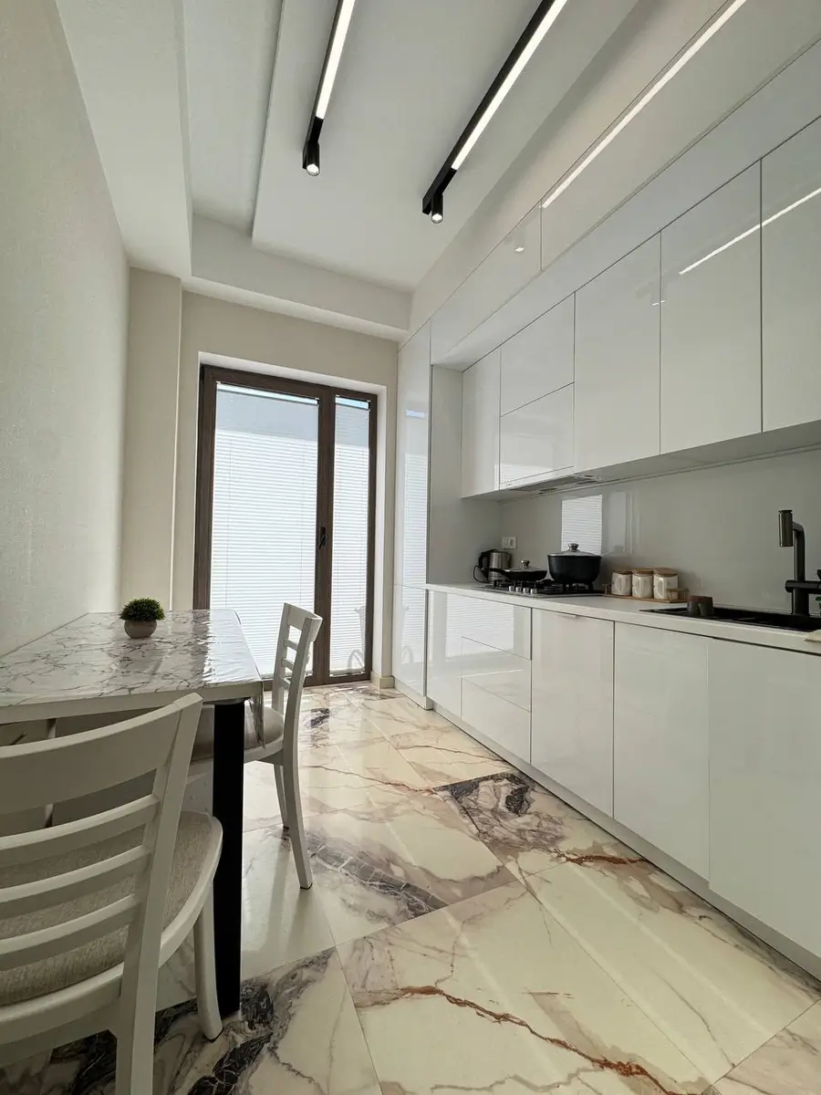 Ijaraga 2 xonali kvartira − 60 m²