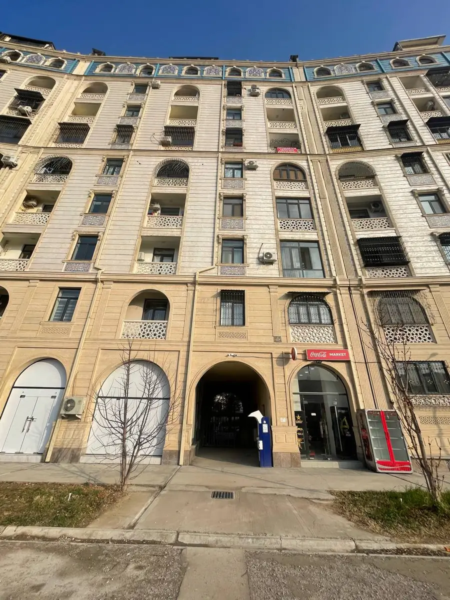 3-комнатная квартира − 113 м², 8/9 этаж