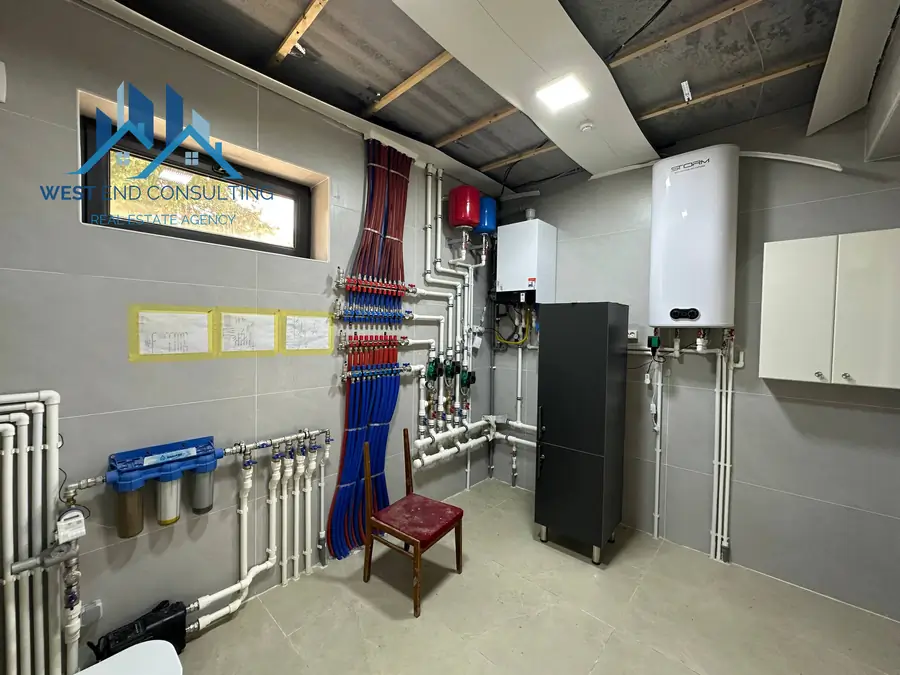 Ijaraga ofis − 150 m²